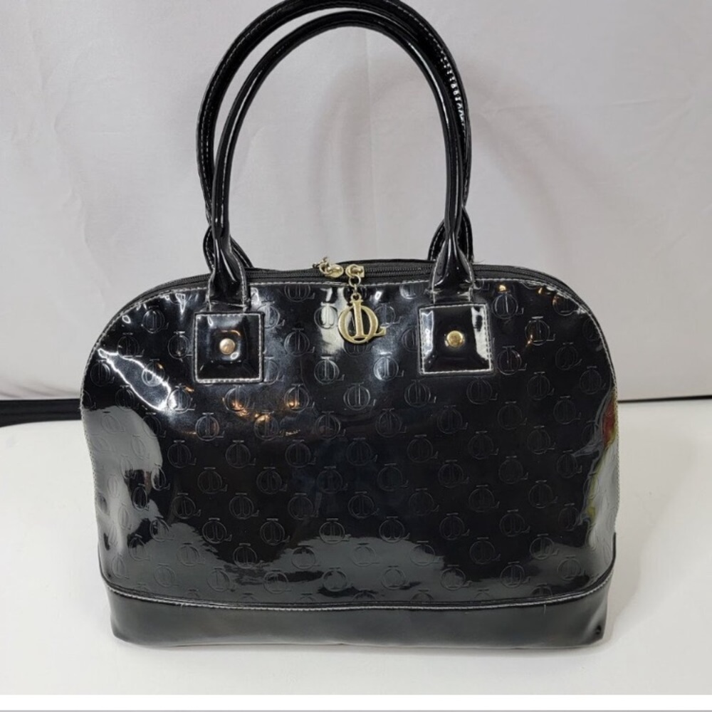 Chic Black Designer Shoulder Bag - Picture 2 of 10